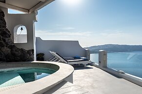 Athermi Suites - Adults Only