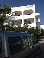 Gikas Apartments