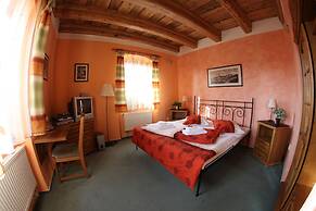 Mahleruv Penzion Na Hradbách