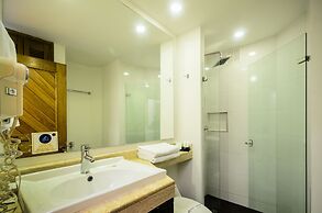 Travelers Suites Edificio Fontana Plaza