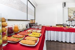 Travelers Suites Edificio Fontana Plaza