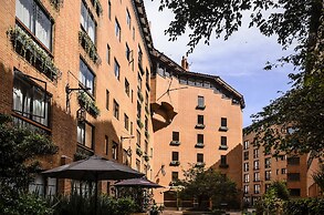 Travelers Suites Condominio Plenitud