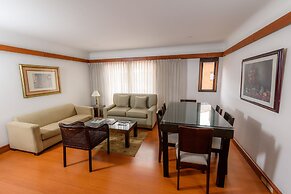 Travelers Suites Condominio Plenitud