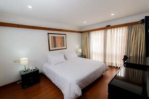 Travelers Suites Condominio Plenitud