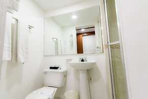 Travelers Suites Condominio Plenitud