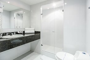 Travelers Suites Condominio Plenitud