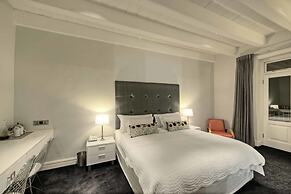 The Three Boutique Hotel