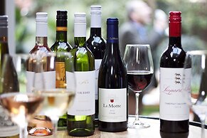 African Rock Hotel & Spa, a 