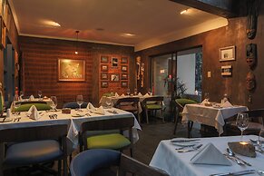 African Rock Hotel & Spa, a 