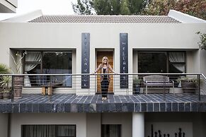 African Rock Hotel & Spa, a 