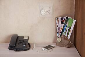 African Rock Hotel & Spa, a 