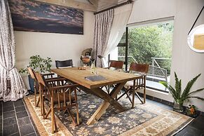 African Rock Hotel & Spa, a 