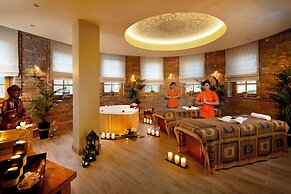 Dolina Charlotty Resort Spa