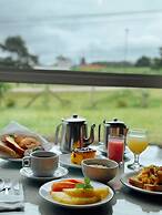 Harbor Self Graciosa Hotel