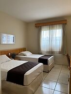 Harbor Self Graciosa Hotel