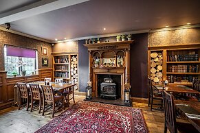 Bears Paw Inn