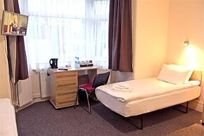 Central Hotel Golders Green