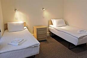 Central Hotel Golders Green