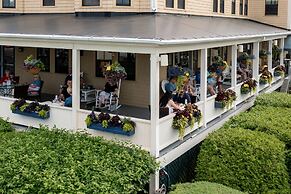 The Colonial Inn
