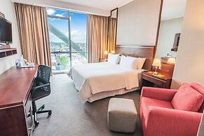 Four Points by Sheraton Los Angeles