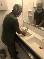 Karon Hotel - Lajpat Nagar