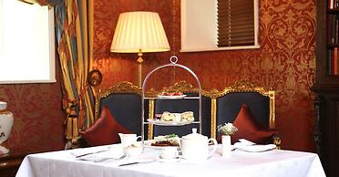 Lough Rynn Castle