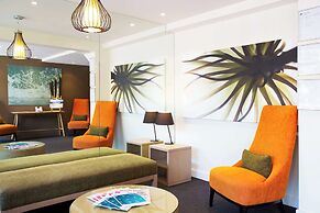 Mirage Hotel Newport