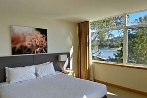 Mirage Hotel Newport