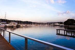 Mirage Hotel Newport