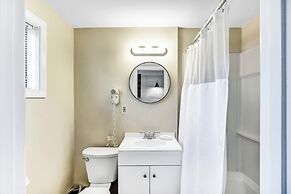 Ocean Breeze Motel