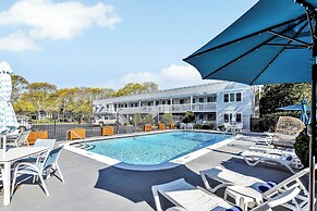 Ocean Breeze Motel