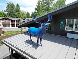 Blue Elk Inn