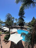 El Lago Waters Motel