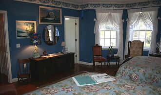 Heron Cay Lakeview Bed & Breakfast Inn