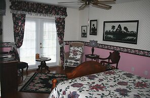 Heron Cay Lakeview Bed & Breakfast Inn