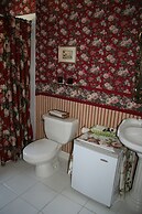 Heron Cay Lakeview Bed & Breakfast Inn