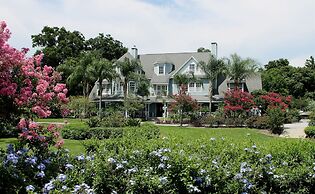 Heron Cay Lakeview Bed & Breakfast Inn