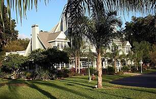 Heron Cay Lakeview Bed & Breakfast Inn