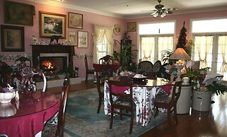 Heron Cay Lakeview Bed & Breakfast Inn