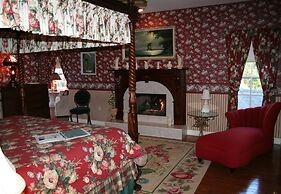 Heron Cay Lakeview Bed & Breakfast Inn