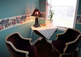 Heron Cay Lakeview Bed & Breakfast Inn