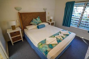 The Black Pearl Beach Side Apartments