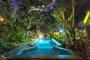 Poppys On The Lagoon