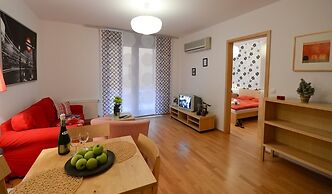 Aboriginal Budapest Apartments