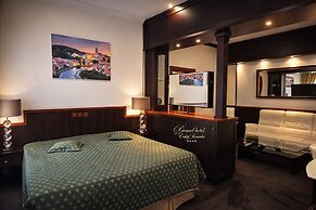 Hotel Grand