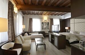 Hotel Grand