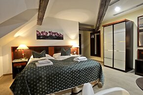 Hotel Grand