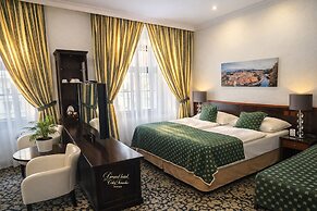 Hotel Grand