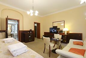 Hotel Grand