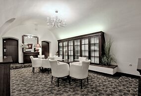 Hotel Grand